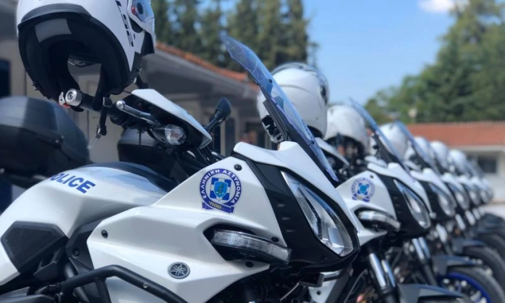 Ραφήνα: Αστυνομικοί έσωσαν γυναίκα που προσπάθησε να αυτοκτονήσει